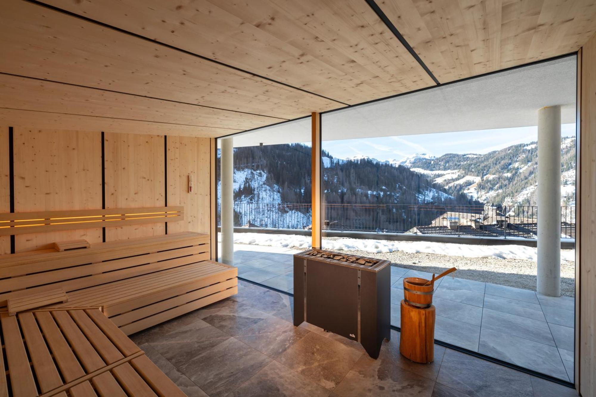 Hotel Alpenrose Dolomites La Valle Exterior foto