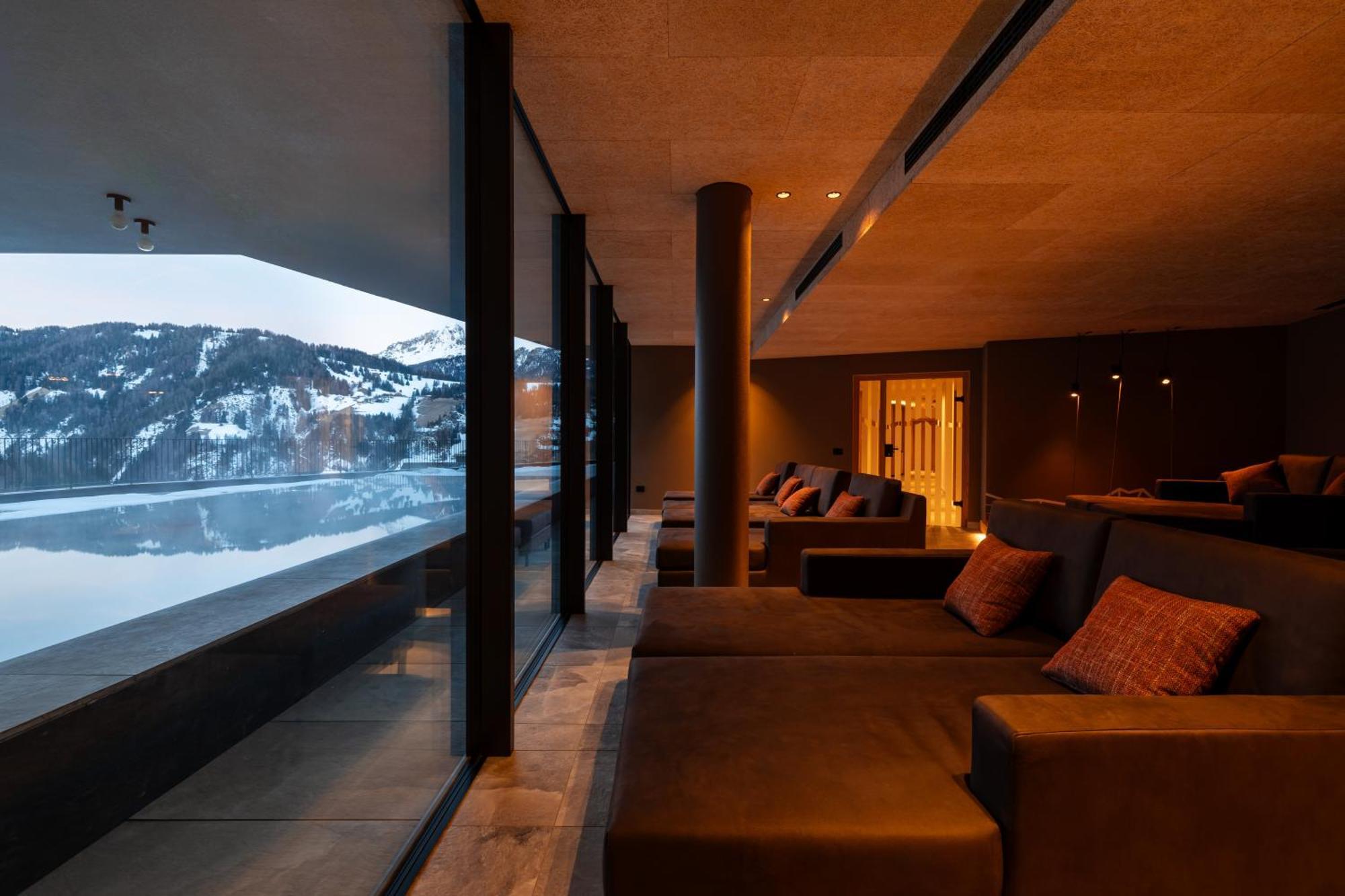 Hotel Alpenrose Dolomites La Valle Exterior foto