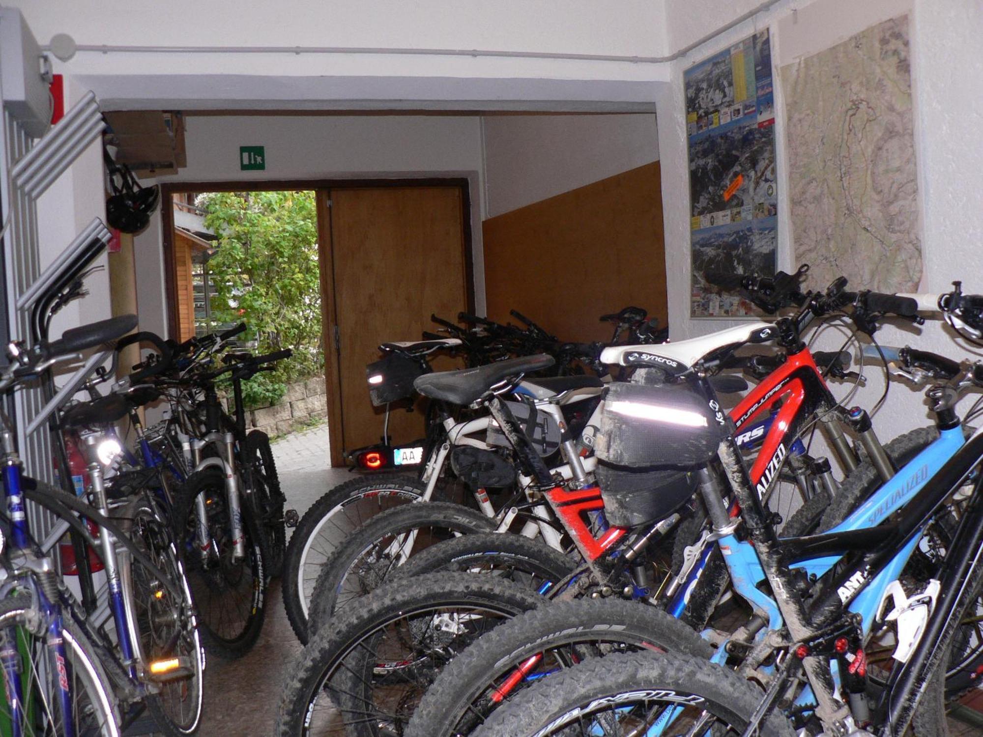 Hotel Alpenrose Dolomites La Valle Exterior foto