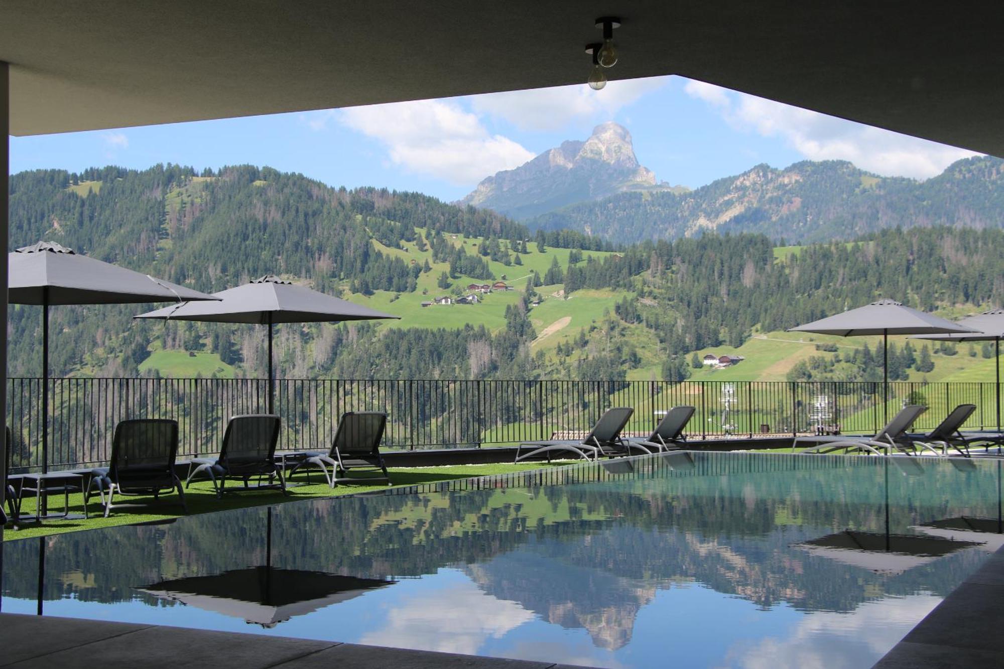Hotel Alpenrose Dolomites La Valle Exterior foto